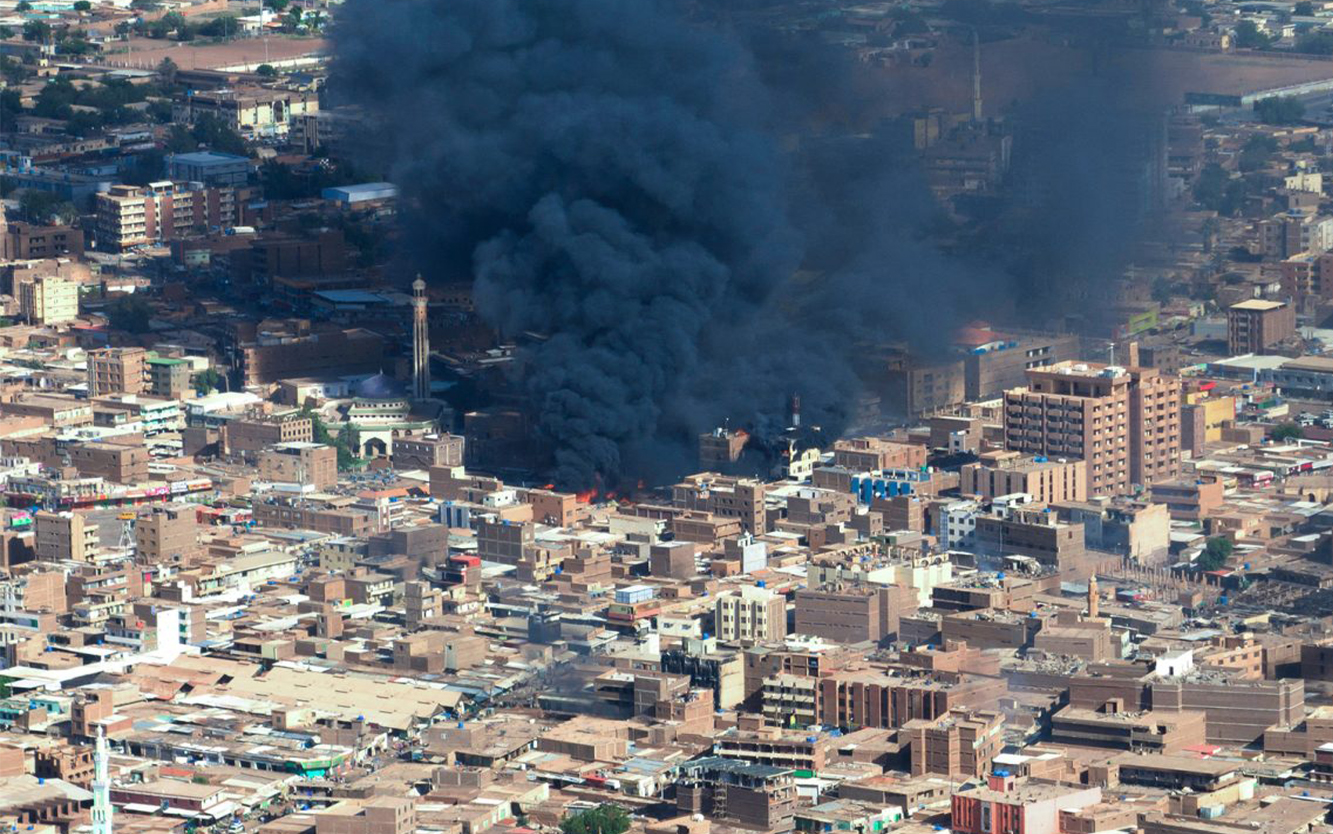  الصراع العسكري المستجدّ في السودان، قراءة في السياق والدوافع والسيناريوهات/ إعداد د. سليمان منغاني، د. موديبو دانيون-  حزيران 2023