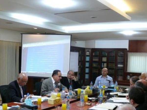  حلقة  نقاش حول مشروع موازنة 2012